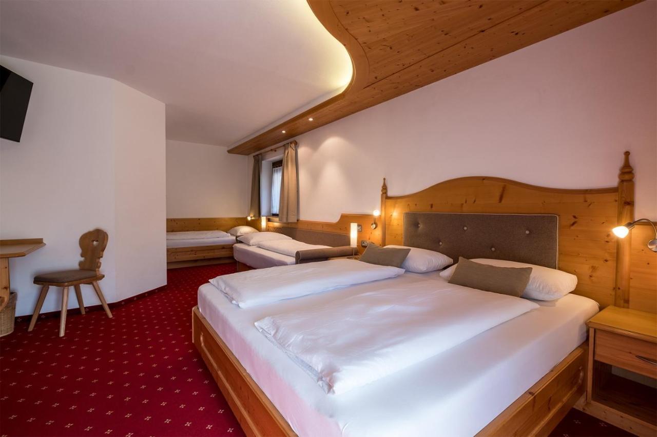 אורטיסיי Garni Alba Bed & Breakfast מראה חיצוני תמונה