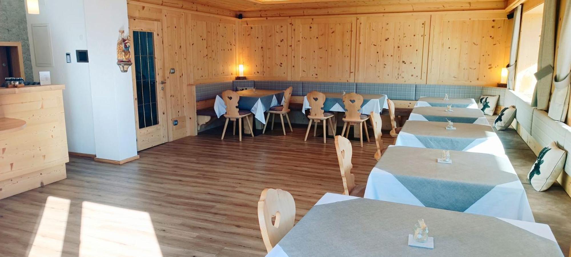 אורטיסיי Garni Alba Bed & Breakfast מראה חיצוני תמונה